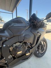 Honda CBR 1000RR 2018 BLACK EDITION-thumb-7