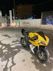 Yamaha YZF-R1 2005-thumb-5