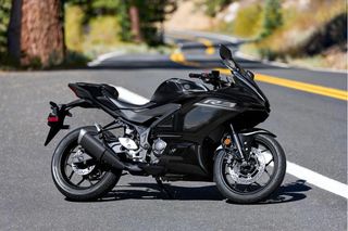 Yamaha R 3 2016