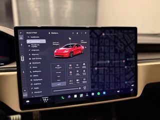 Tesla Model S 2024 Plaid Ελληνικό-thumb-25