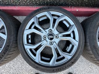 FORD FIESTA ST-thumb-1