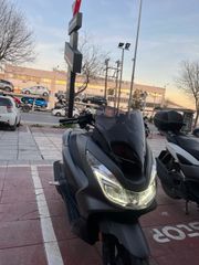 Honda PCX 125 2017-thumb-2