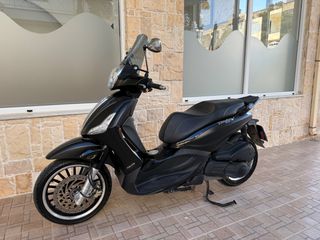 Piaggio Beverly 300 2019 POLICE ABS/ASR-thumb-1