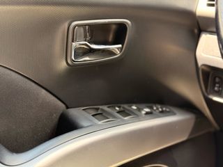 Mitsubishi Outlander 2008-thumb-11