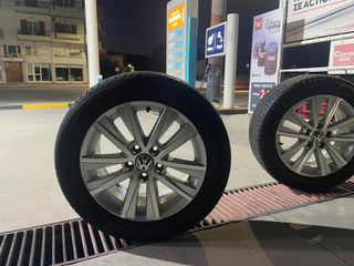 ΖΑΝΤΕΣ ΚΑΙ ΛΑΣΤΙΧΑ VW GOLF 7,5-thumb-2
