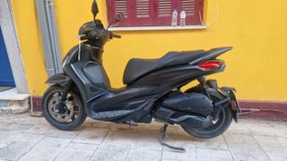 Piaggio Beverly 300 2023 S 300-thumb-9