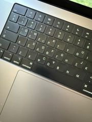 Apple MacBook Pro 16” M1 Max (2021)-thumb-4