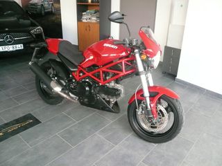 Ducati Monster 695 2006-thumb-4