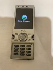 SONY ERICSSON W995-thumb-3