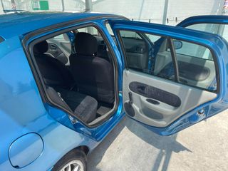 Renault Clio 2004