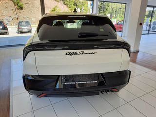Alfa Romeo Junior 2026 TI IBRIDA MY 2026 1,2 145 hp-thumb-4