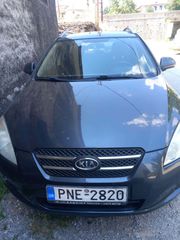 Kia Ceed / cee'd 2010-thumb-4