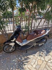 Piaggio Beverly 300i 2013 BEVERLY 300I-thumb-1