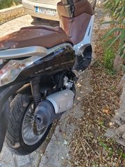Piaggio Beverly 300i 2013 BEVERLY 300I-thumb-2