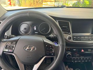 Hyundai Tucson 2016 DIESEL-thumb-5