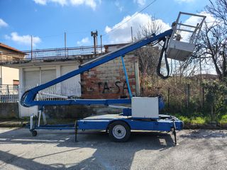 Bucket Trucks 1990