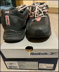 Γυναικείο αθλητικό Reebok 38 μεταχειρισμένο, γκρι