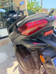 Yamaha XMAX 300 Tech Max 2024 TECH MAX-thumb-4