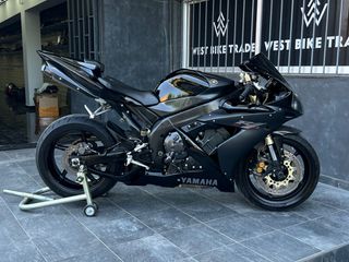 Yamaha YZF-R1 2004