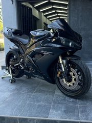 Yamaha YZF-R1 2004-thumb-2