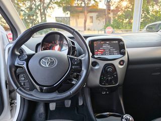 Toyota Aygo 2017 1.0 X-PLAY TOUCH-thumb-8