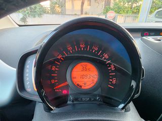 Toyota Aygo 2017 1.0 X-PLAY TOUCH-thumb-9
