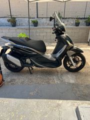 Piaggio Beverly 350 2012-thumb-2