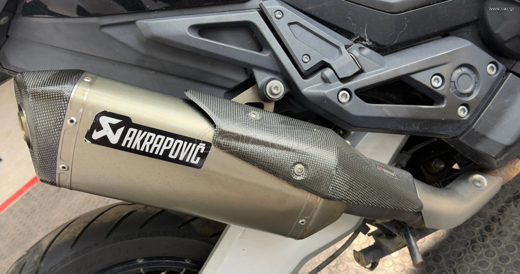 Akrapovic Honda X-adv 850