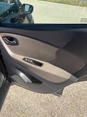 Renault Captur 2016 * TZAMPAZLIS S.A. *-thumb-21