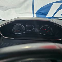Peugeot 208 2022-thumb-7