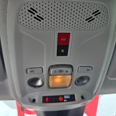Peugeot 208 2022-thumb-8