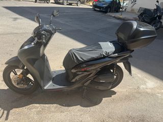 Honda SH 150i 2025 SPORTY SMART TOP BOX