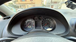 Seat Ibiza 2003-thumb-8