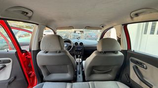 Seat Ibiza 2003-thumb-11