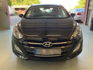 Hyundai i 30 2015 1.6 CRDI BLUE TREND !!-thumb-2