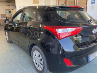 Hyundai i 30 2015 1.6 CRDI BLUE TREND !!-thumb-8
