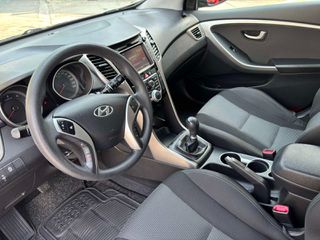 Hyundai i 30 2015 1.6 CRDI BLUE TREND !!-thumb-11