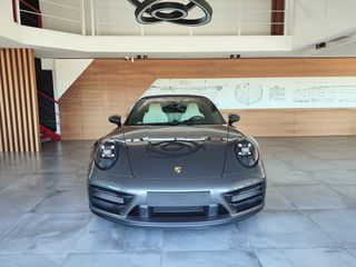 Porsche 992 2022 911 Targa 4 GTS
