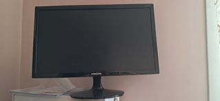 Οθονη panasonic S22D300