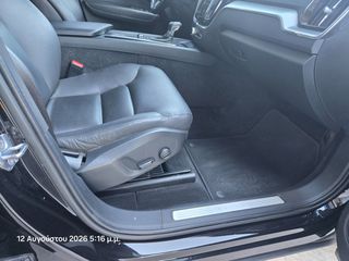 Volvo XC 60 2019 MOMENTUM-thumb-5