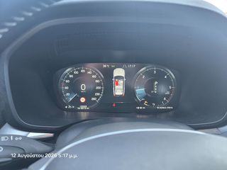 Volvo XC 60 2019 MOMENTUM-thumb-9