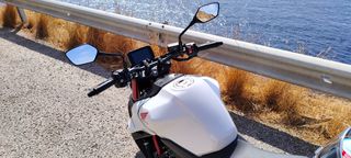 Honda CB 750 2023 HORNET-thumb-2