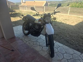 Yamaha XT 400 1981-thumb-2