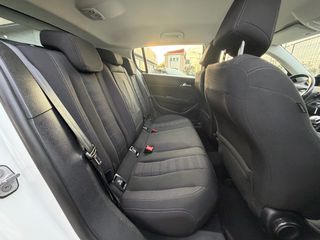 Peugeot 308 2015 Allure (6τάχυτο/130hp)-thumb-17