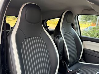 Renault Twingo 2020 1.0 SCE INTENS-thumb-13