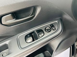 Nissan Micra 2019 1.0 Visia Plus!BOOK SERVICE!-thumb-17
