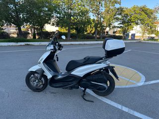 Piaggio Beverly 350 2013 sport touring abs-thumb-2