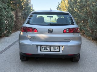 Seat Ibiza 2004-thumb-4