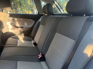 Seat Ibiza 2004-thumb-10