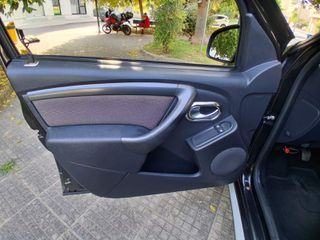 Dacia Duster 2017 4X4 1,2 TCE BLACK SHADOW-thumb-15